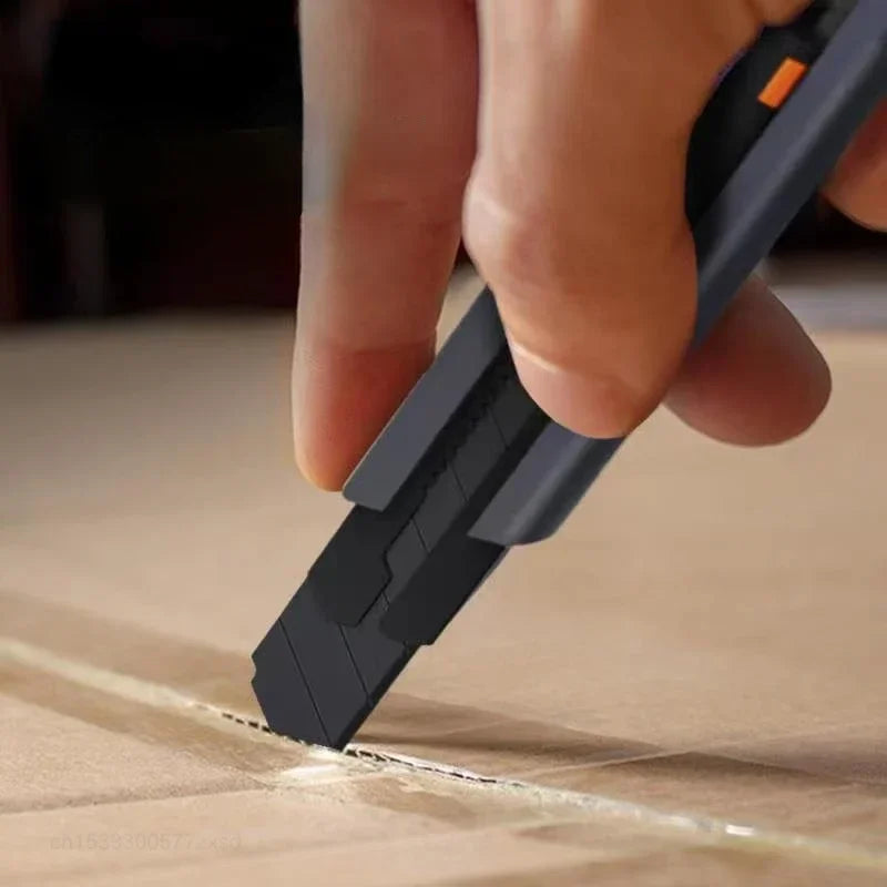 Utility Knife Carbon Steel Blades with Safety Lock