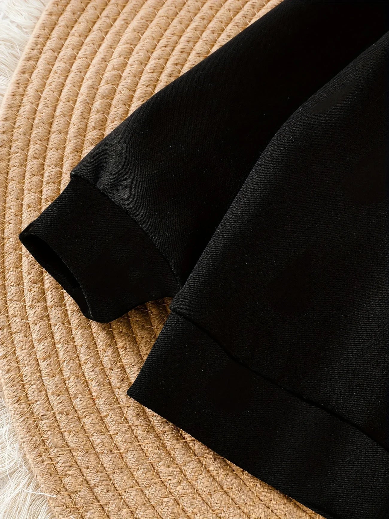 fashionable hooded sweatshirt heart-shaped pattern print